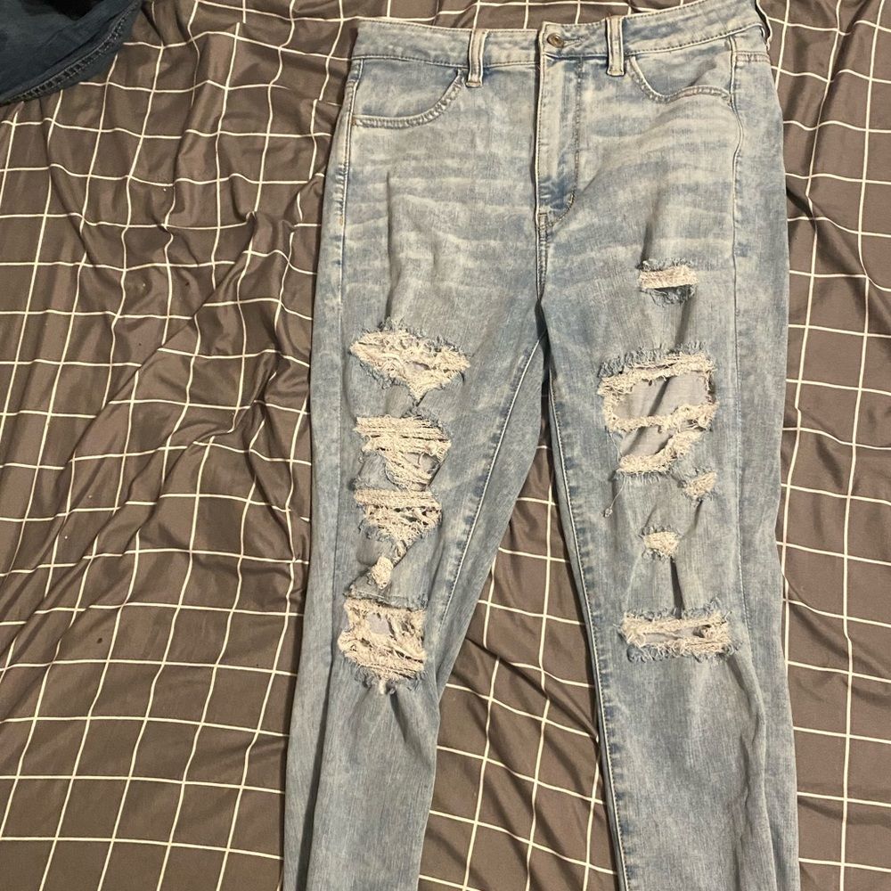 Light Wash American Eagle High Rise Jegging Ripped